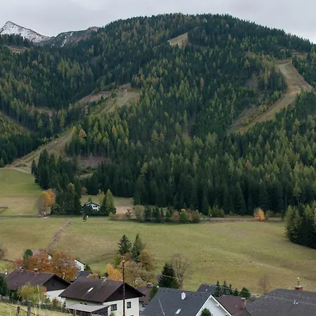 Alpesi faház Chalet In Styria With Sauna